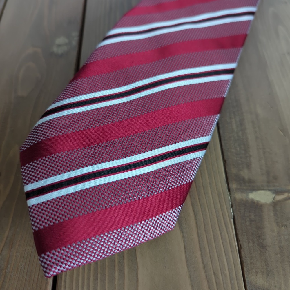Donald Trump Signature Collection Red Silk Tie